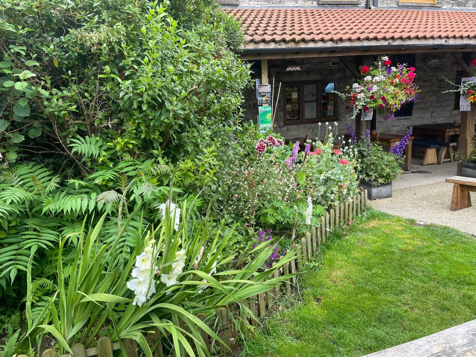 Cross Keys Inn Lydford-on-Fosse Екстер'єр фото