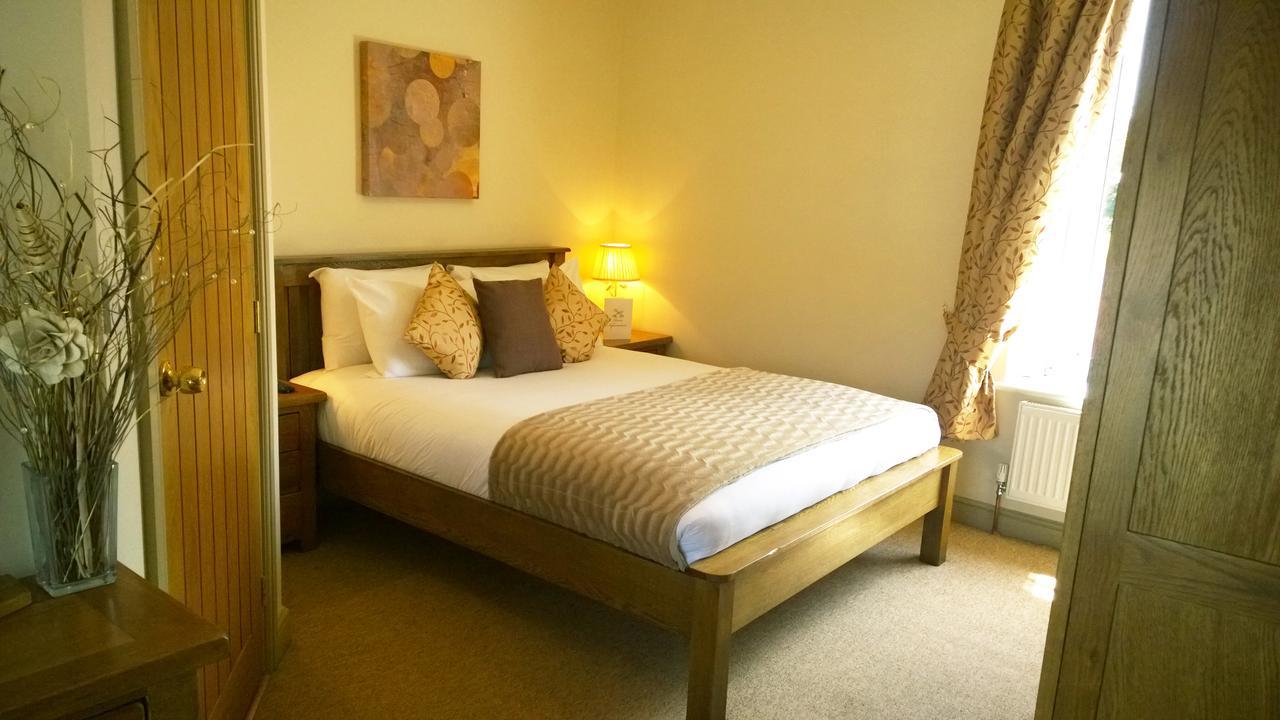 Cross Keys Inn Lydford-on-Fosse Екстер'єр фото